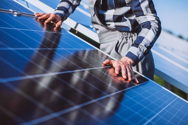 Le Kit Solaire Connecté : est-ce un bon investissement ?